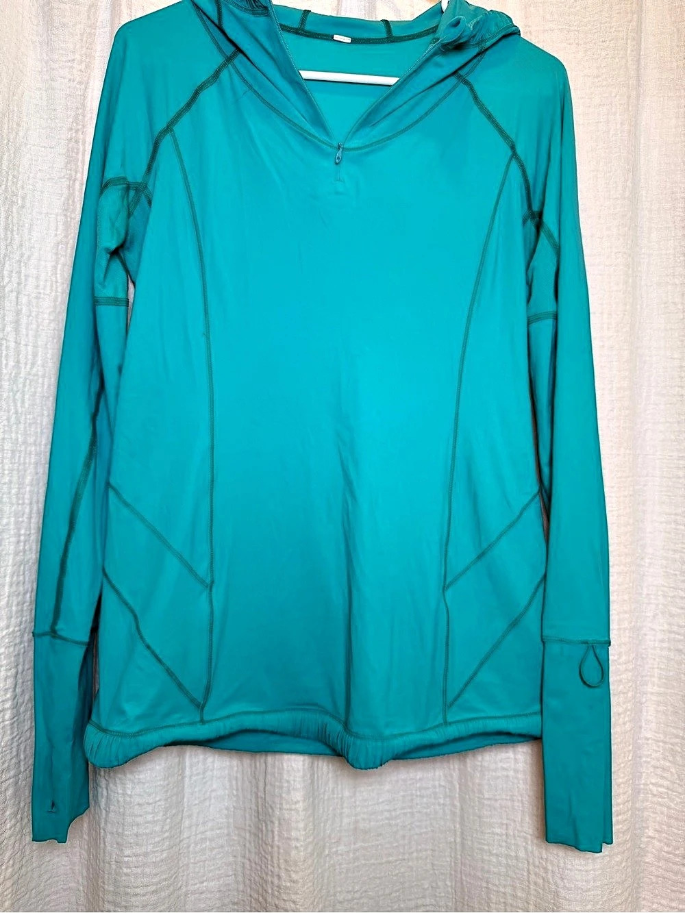 Title: Lululemon Water Bound 1/4 Zip Lightweight Hoodie - Teal / Blue Tropics